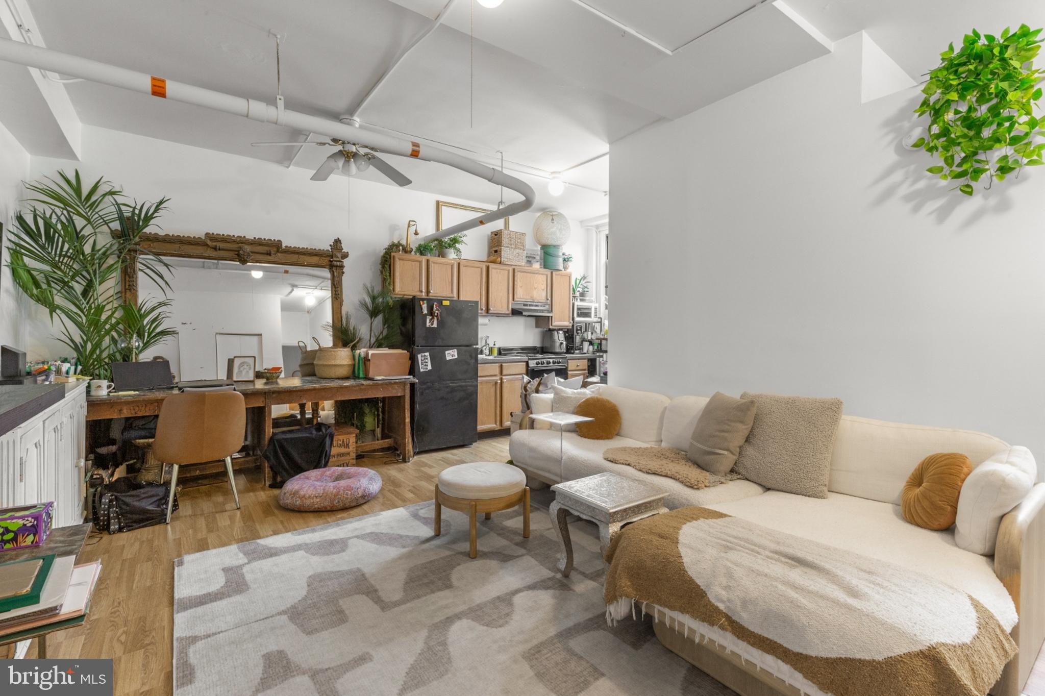 AVENUE OF THE ARTS - Residential Lease