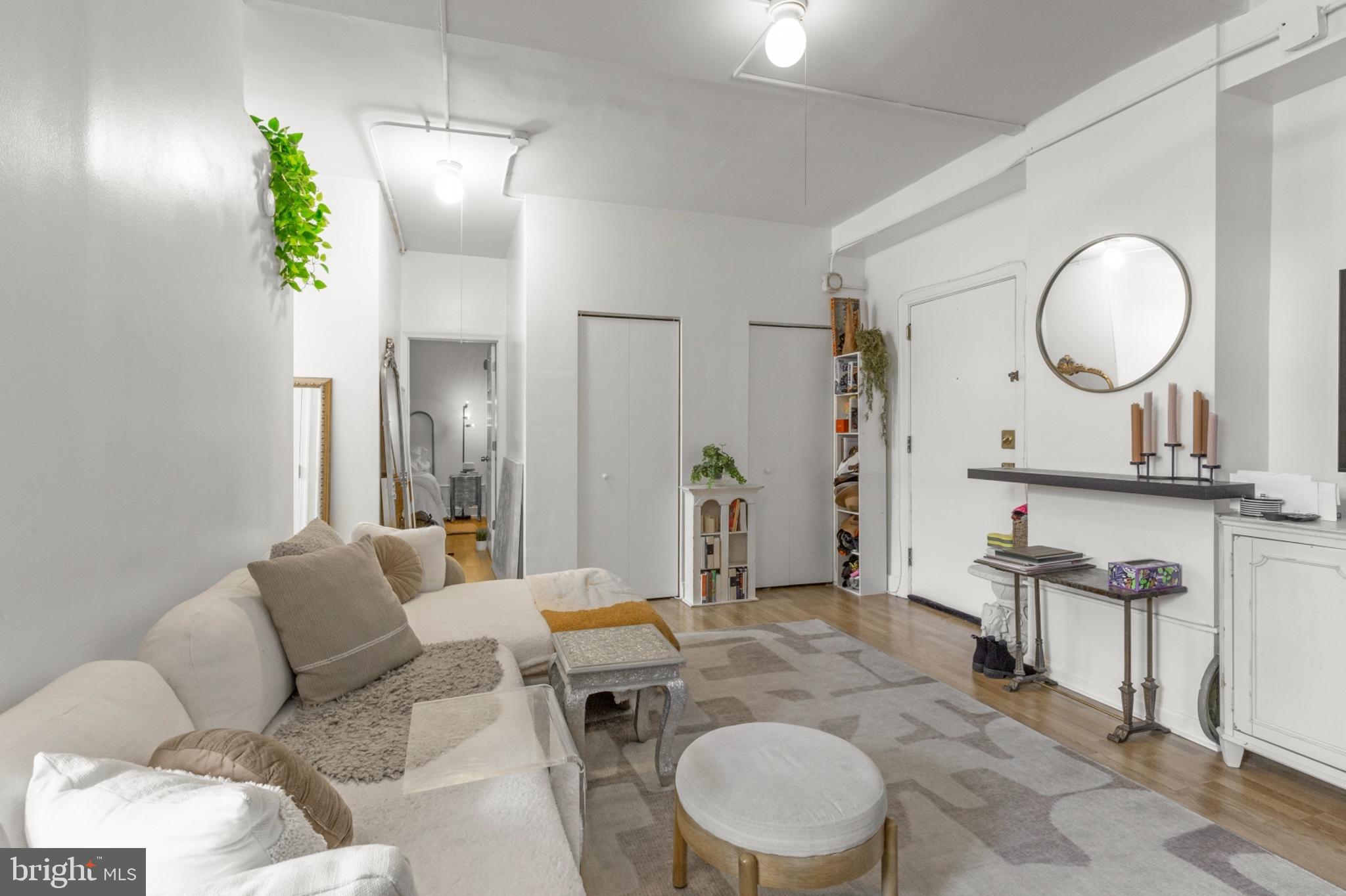 AVENUE OF THE ARTS - Residential Lease