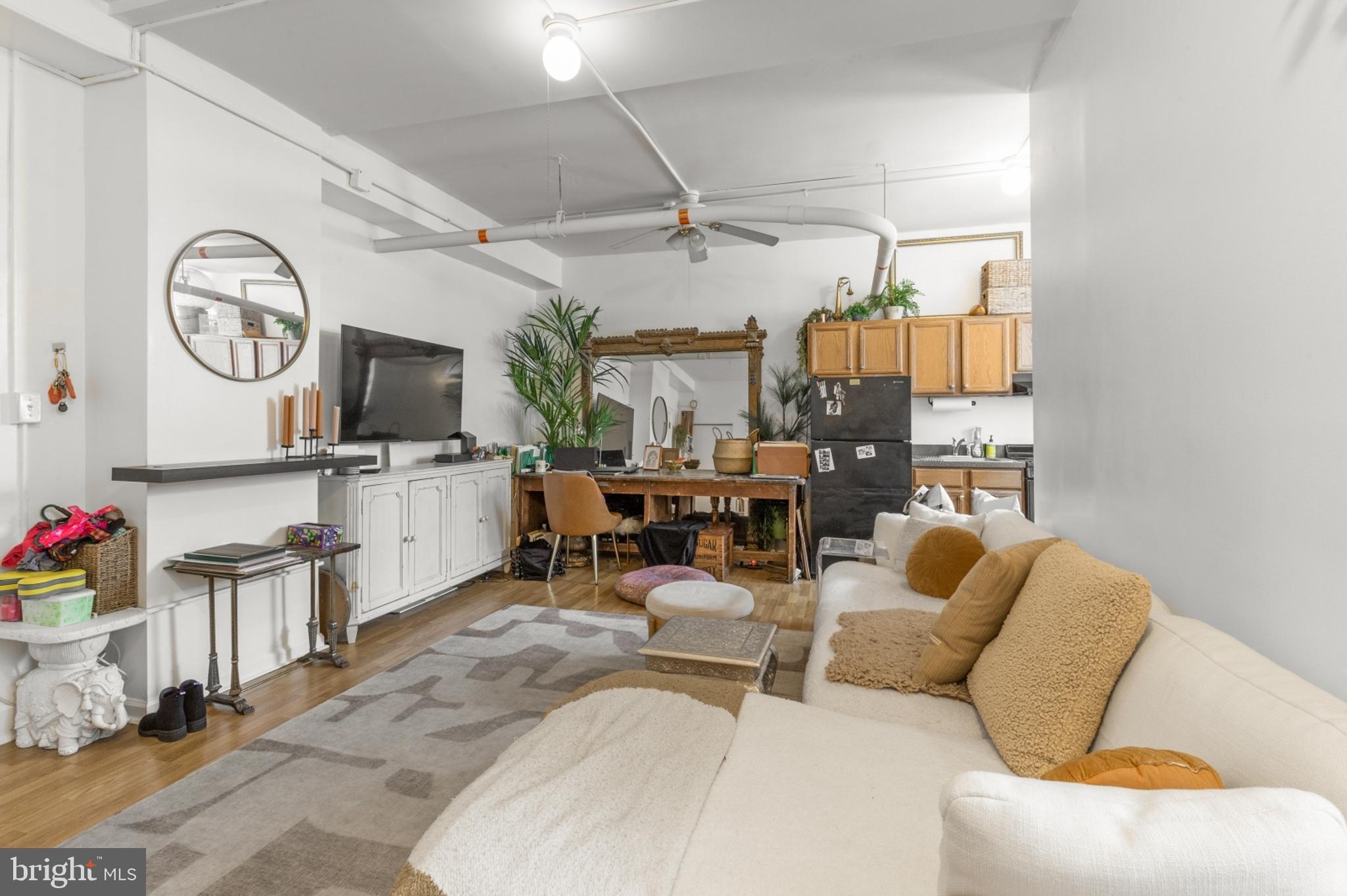 AVENUE OF THE ARTS - Residential Lease