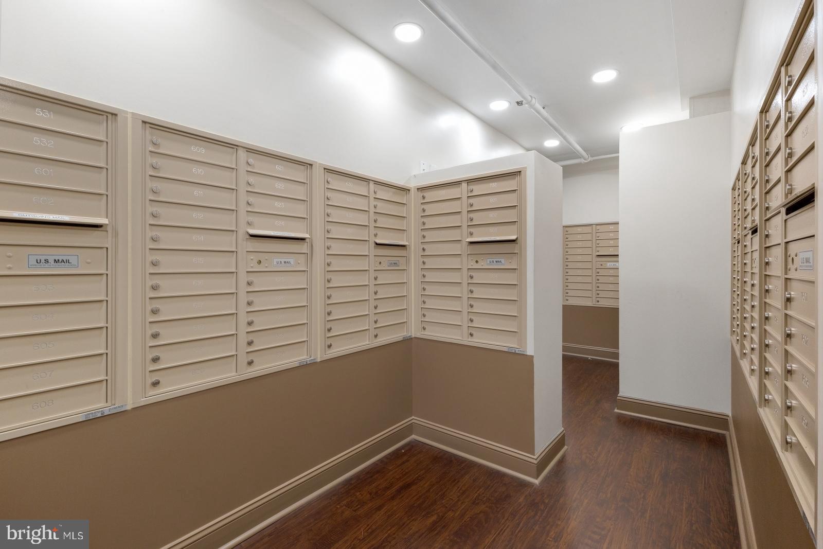 AVENUE OF THE ARTS - Residential Lease