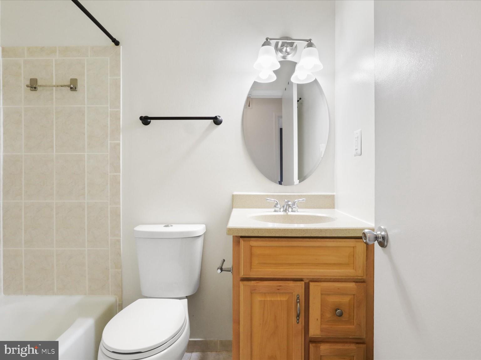 STRATHMEADE SQUARE - Residential Lease