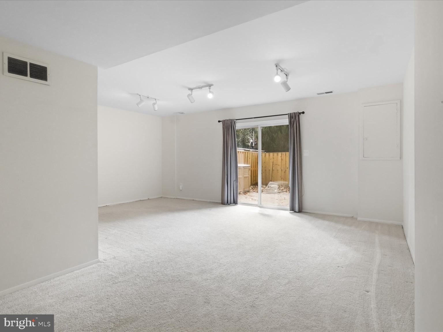 STRATHMEADE SQUARE - Residential Lease