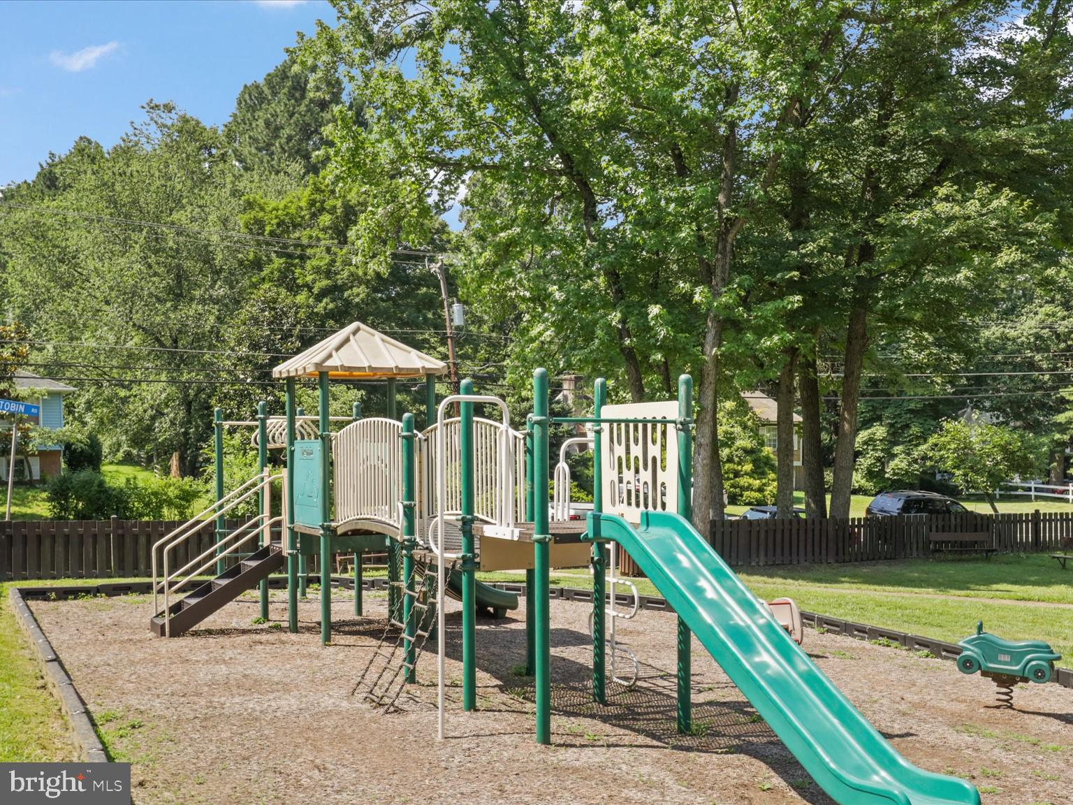 STRATHMEADE SQUARE - Residential Lease