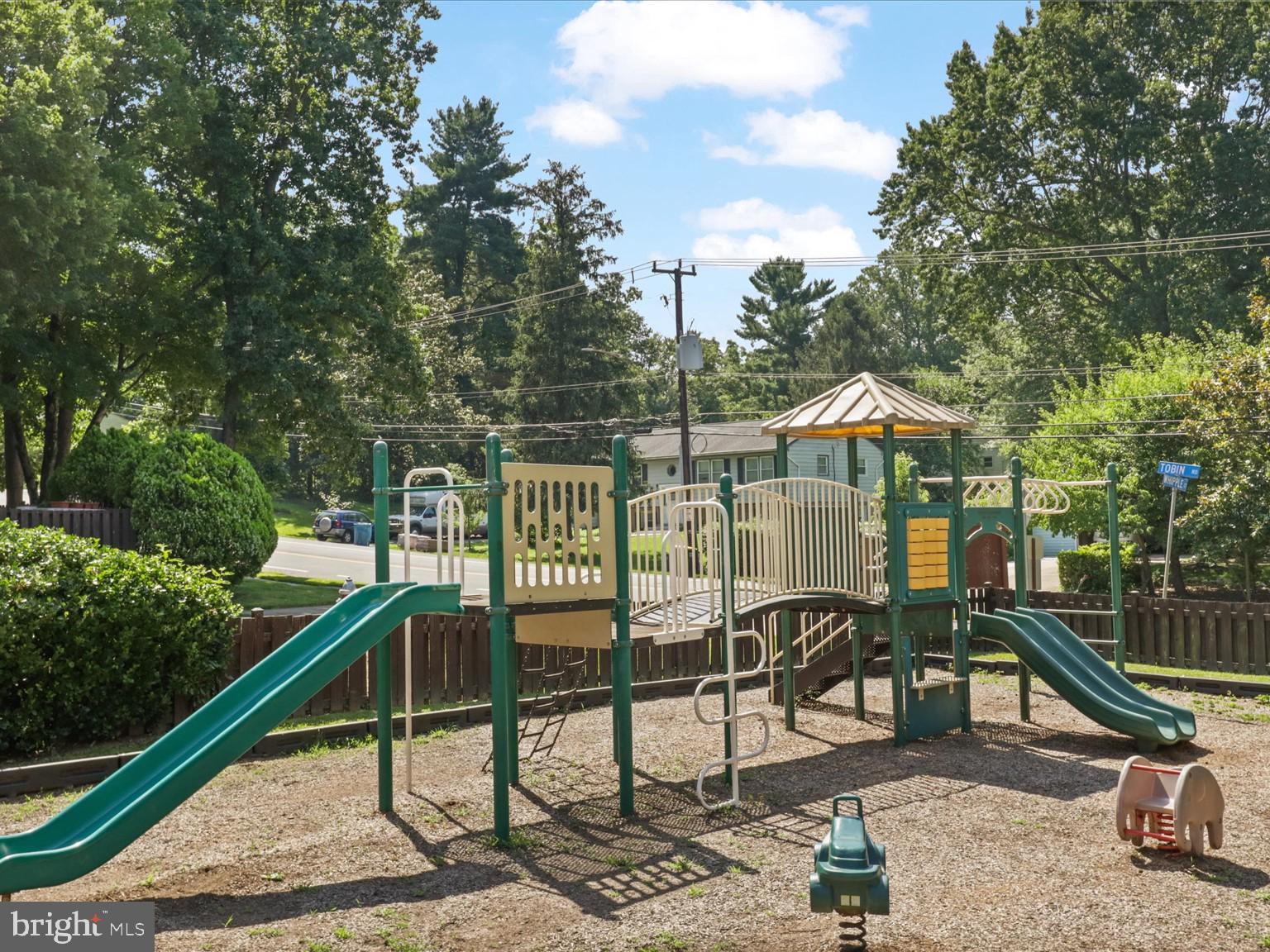 STRATHMEADE SQUARE - Residential Lease