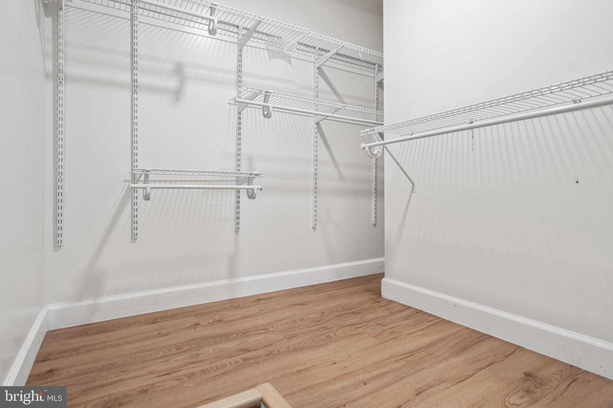 MCNAIR FARMS LANDBAY 5 - Residential Lease