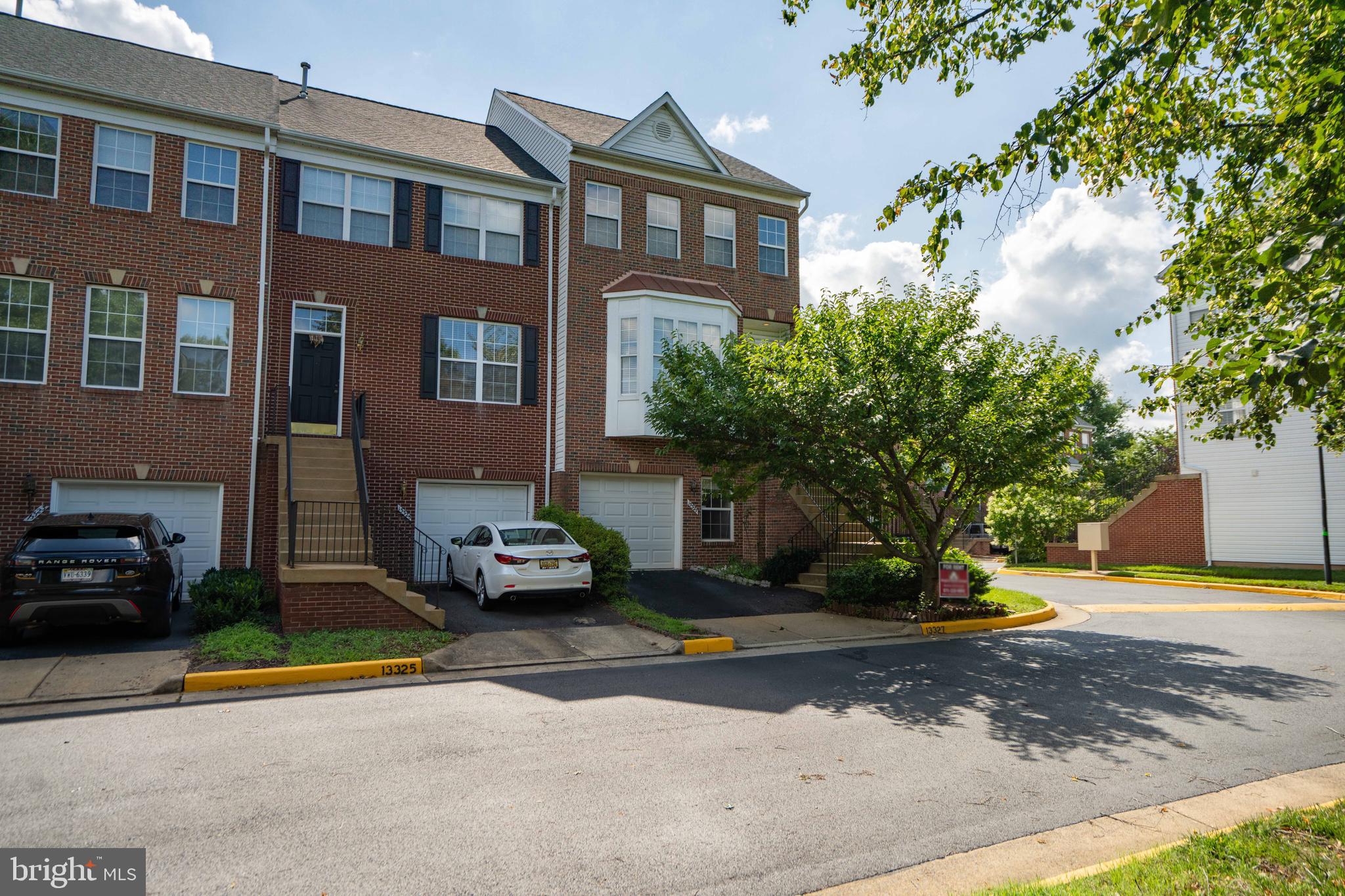 MCNAIR FARMS LANDBAY 5 - Residential Lease