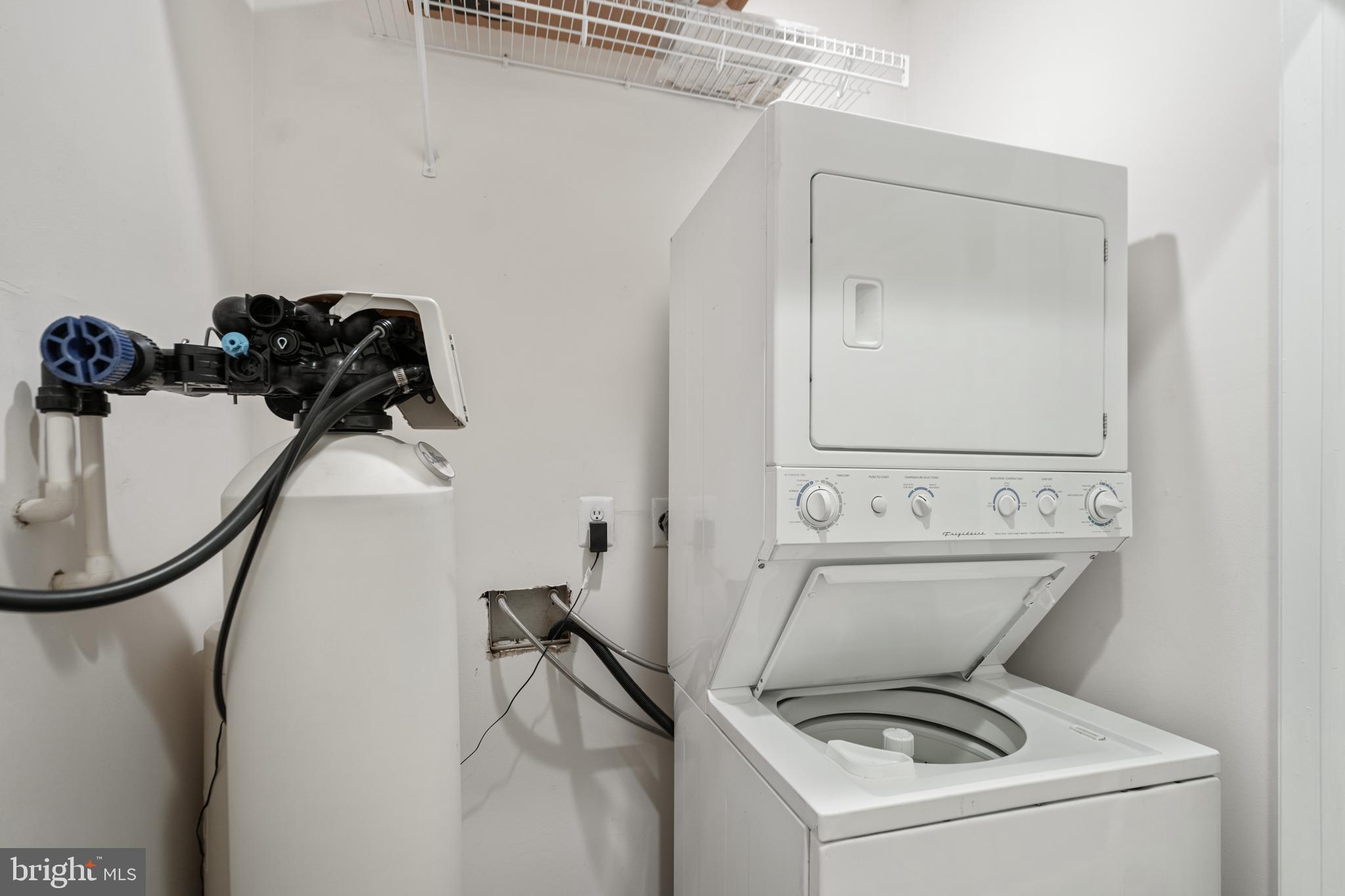 MCNAIR FARMS LANDBAY 5 - Residential Lease