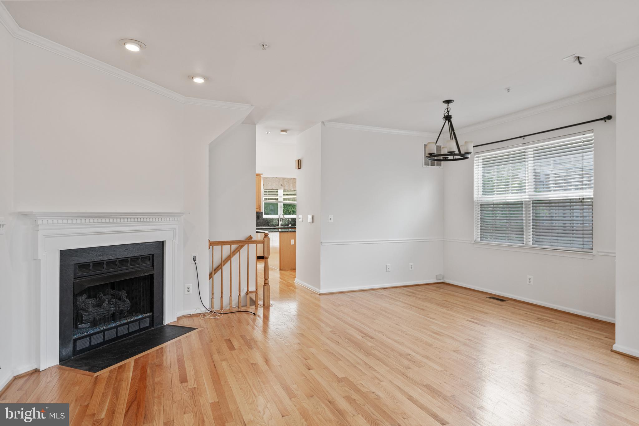 MCNAIR FARMS LANDBAY 5 - Residential Lease