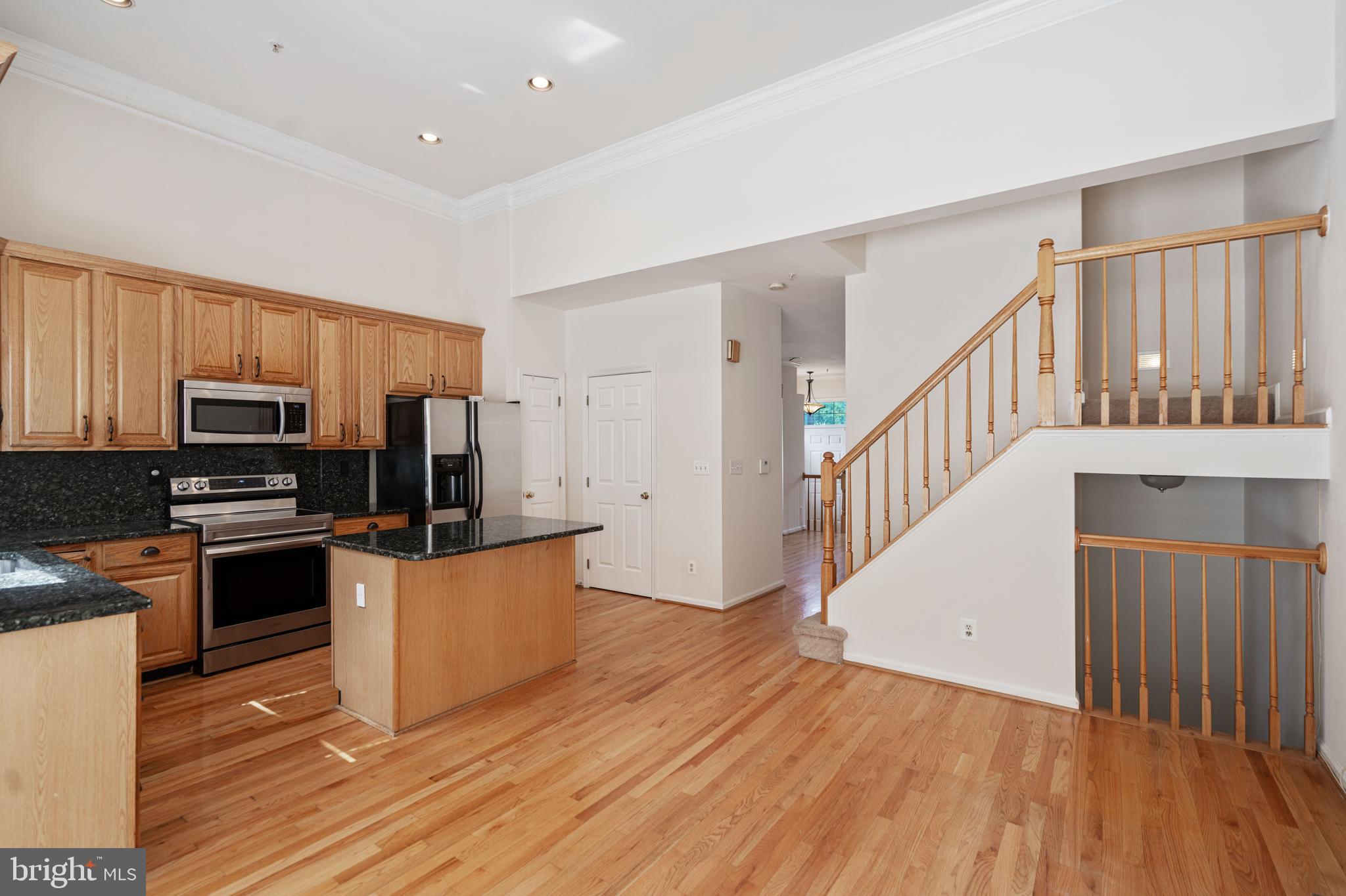 MCNAIR FARMS LANDBAY 5 - Residential Lease