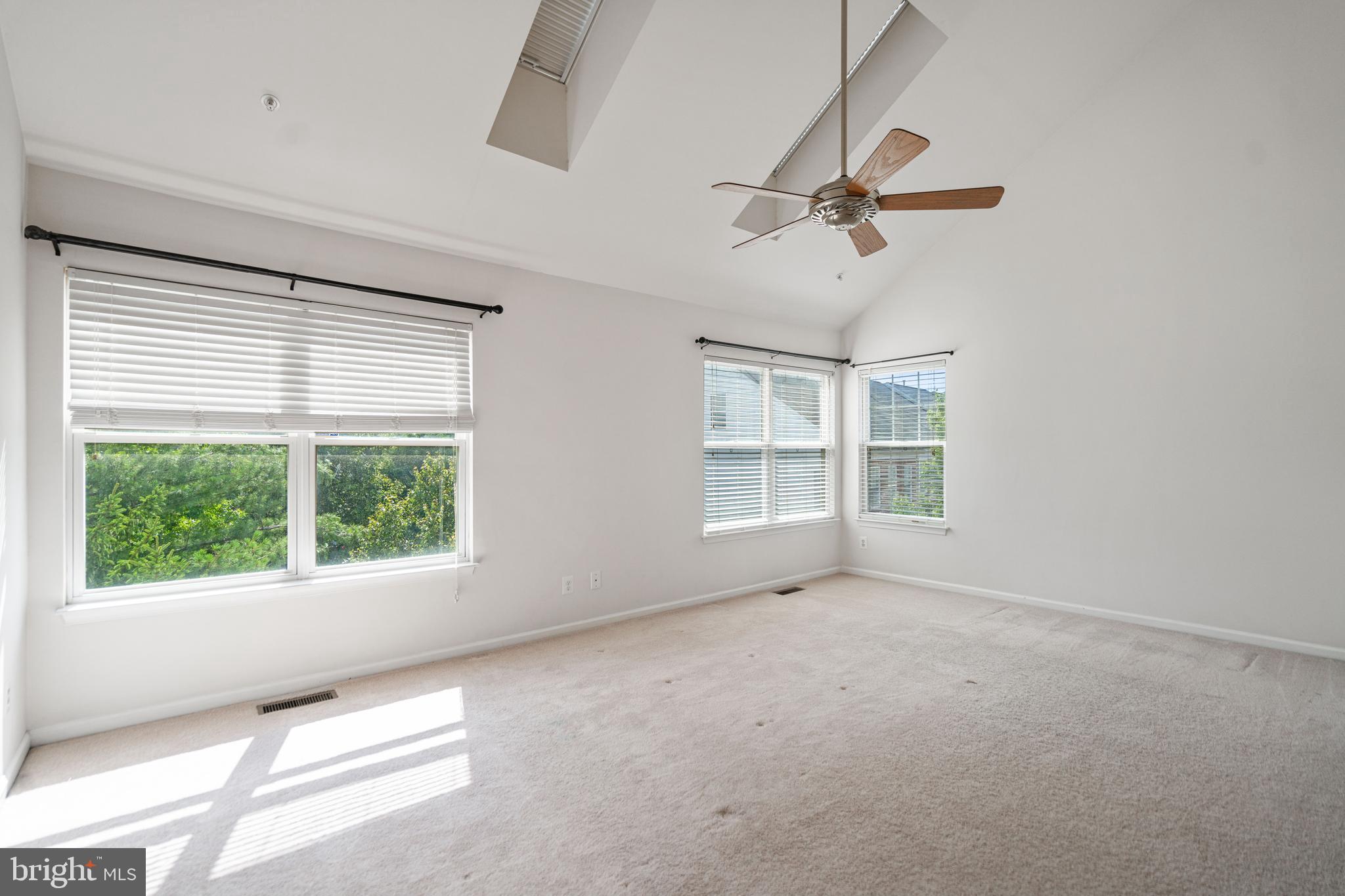 MCNAIR FARMS LANDBAY 5 - Residential Lease