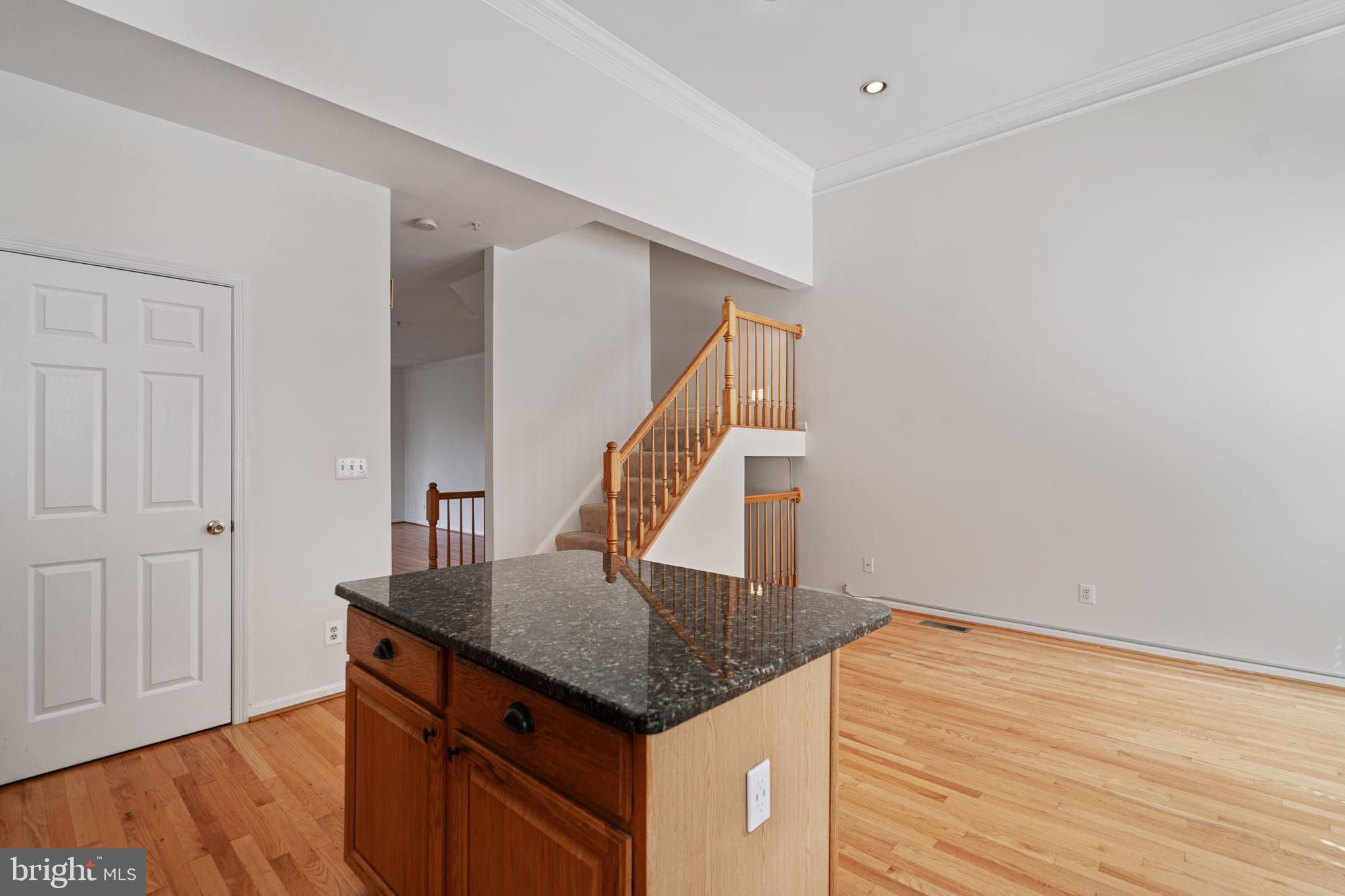 MCNAIR FARMS LANDBAY 5 - Residential Lease