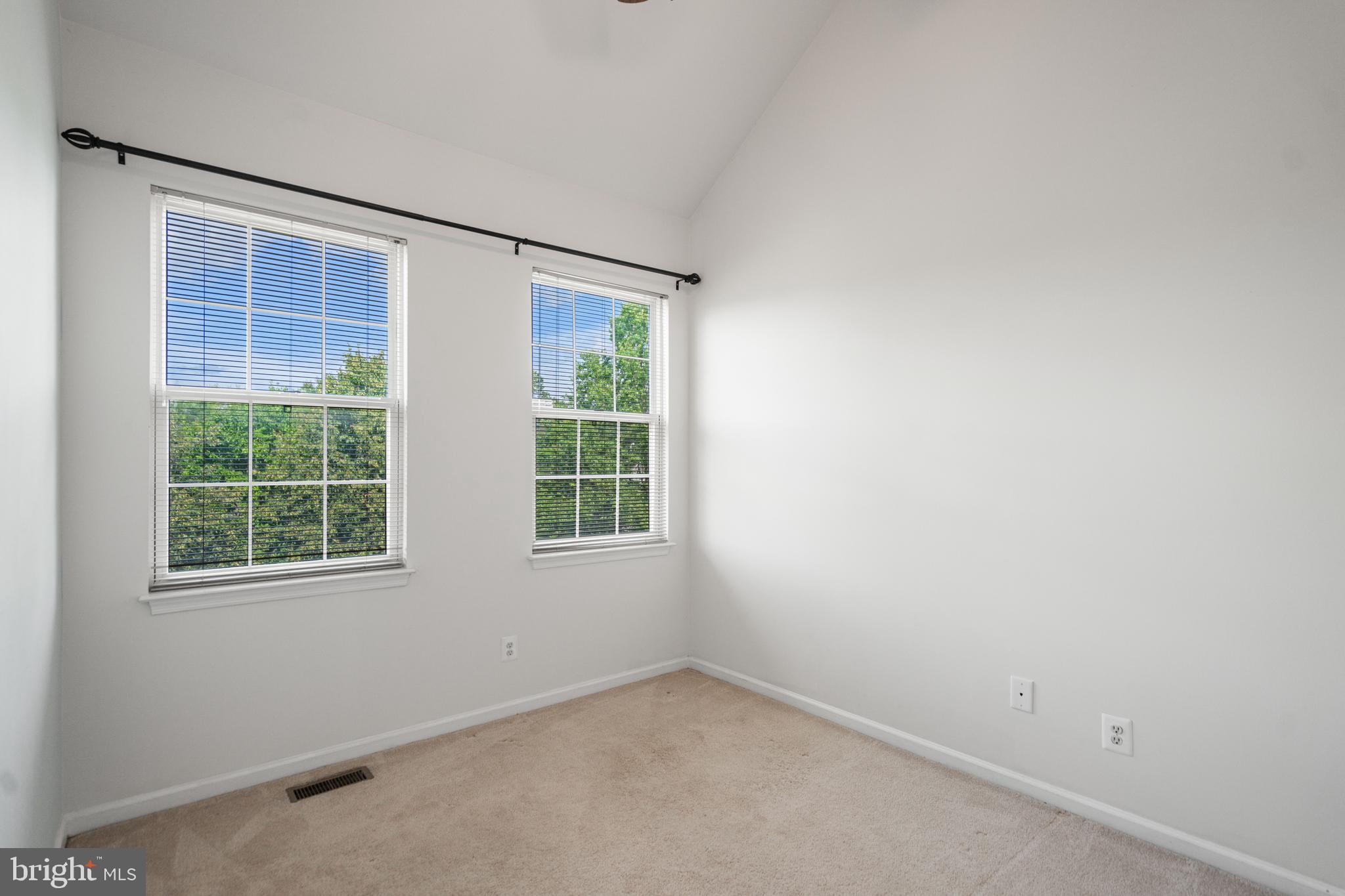 MCNAIR FARMS LANDBAY 5 - Residential Lease