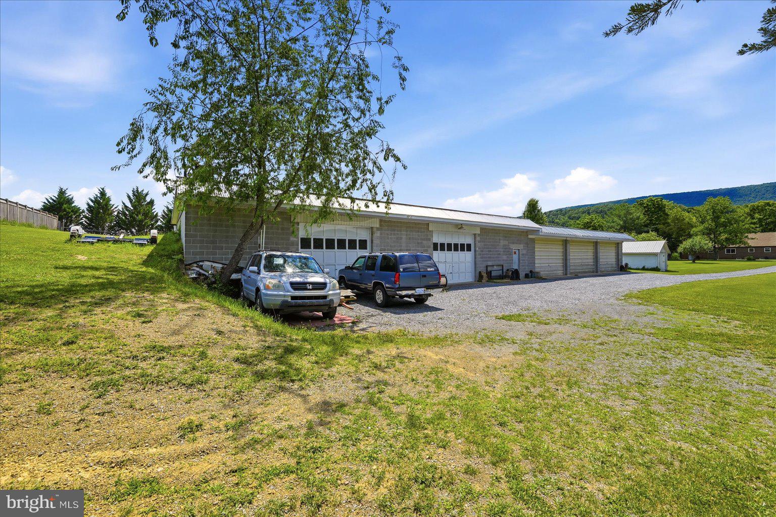 9581 VALLEY ROAD