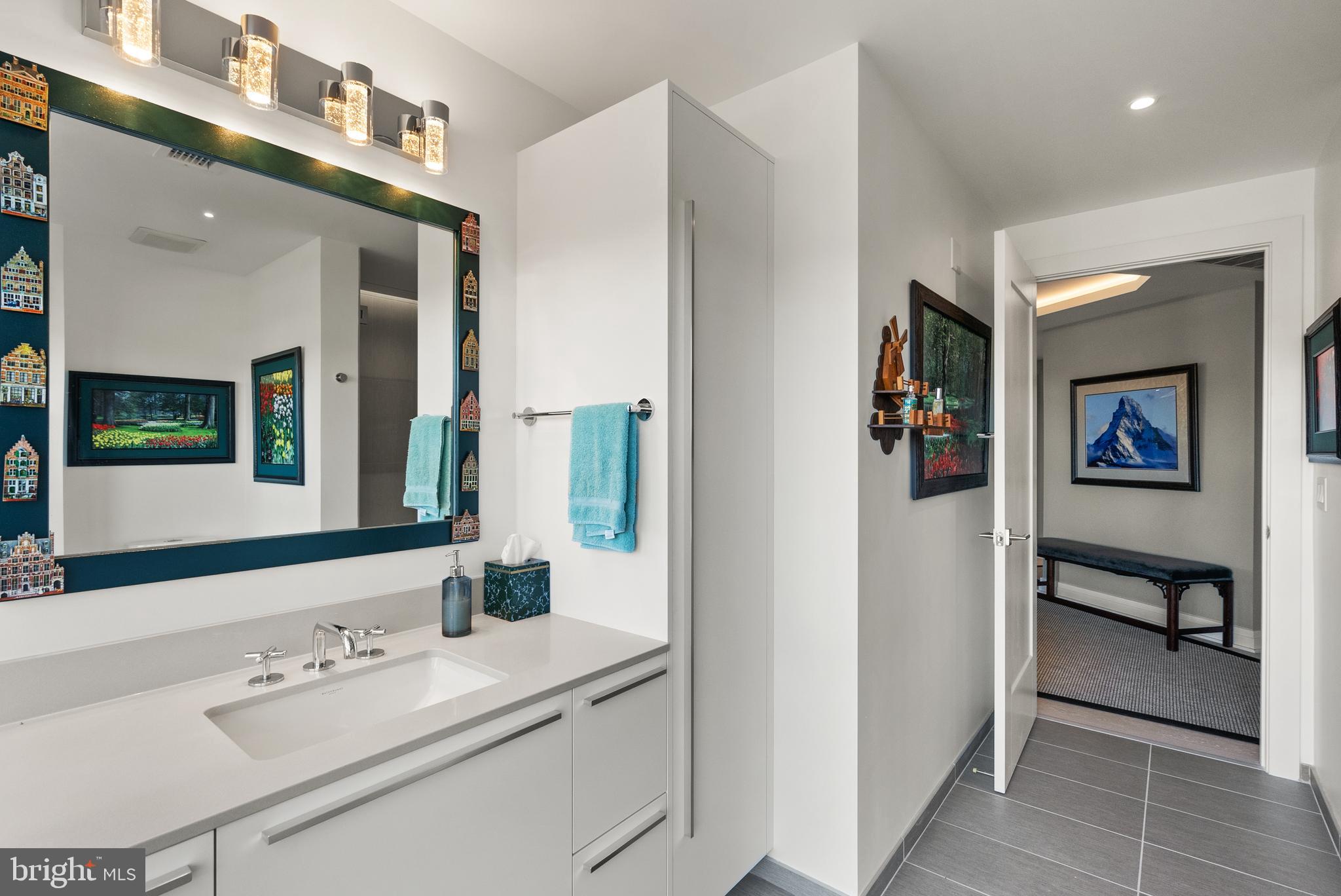 OLD TOWN ALEXANDRIA - Residential