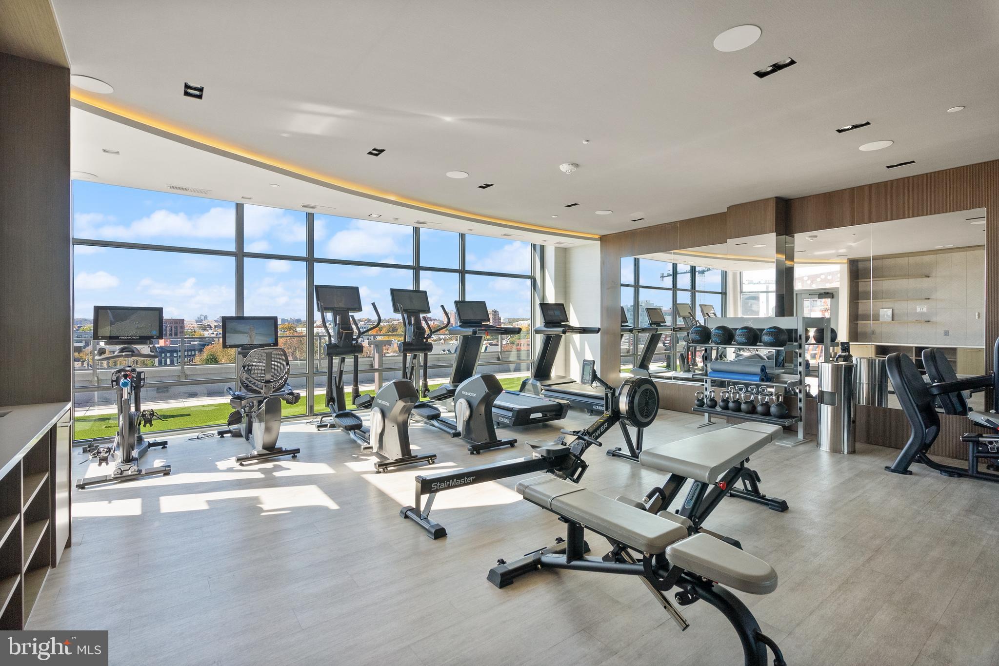 OLD TOWN ALEXANDRIA - Residential