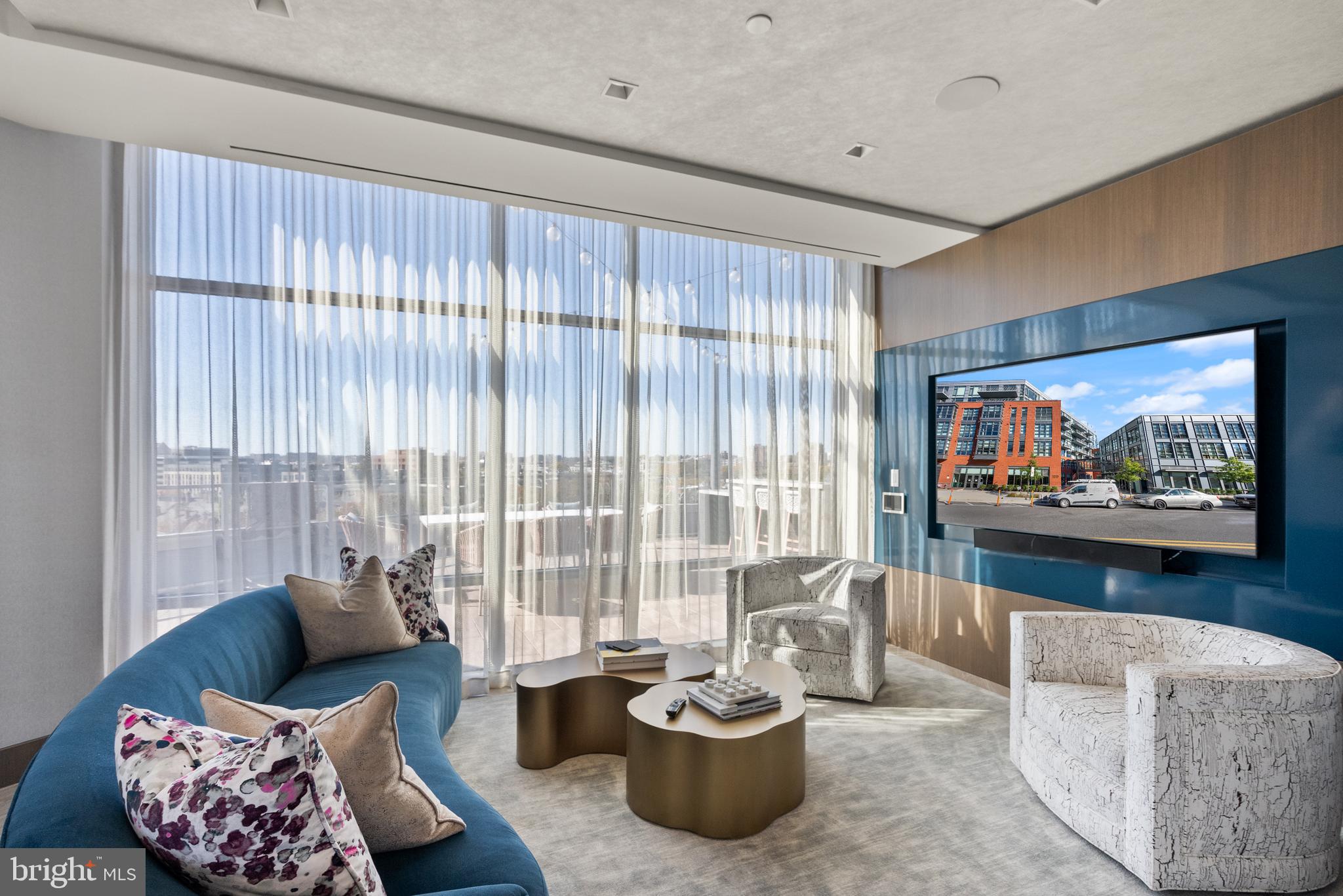 OLD TOWN ALEXANDRIA - Residential