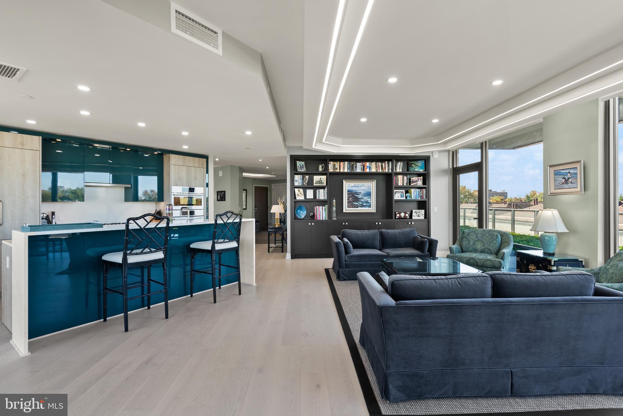 OLD TOWN ALEXANDRIA - Residential