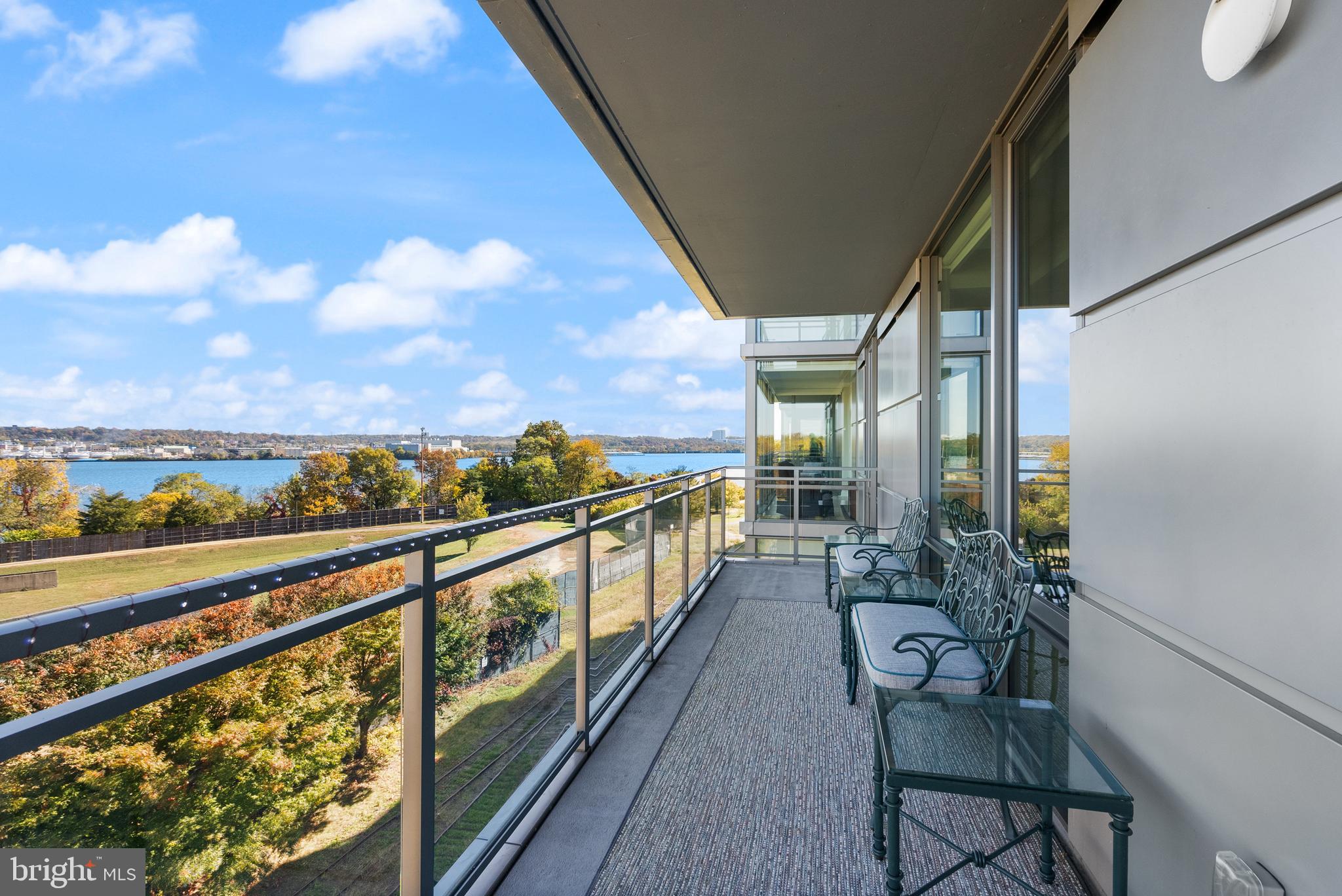 OLD TOWN ALEXANDRIA - Residential