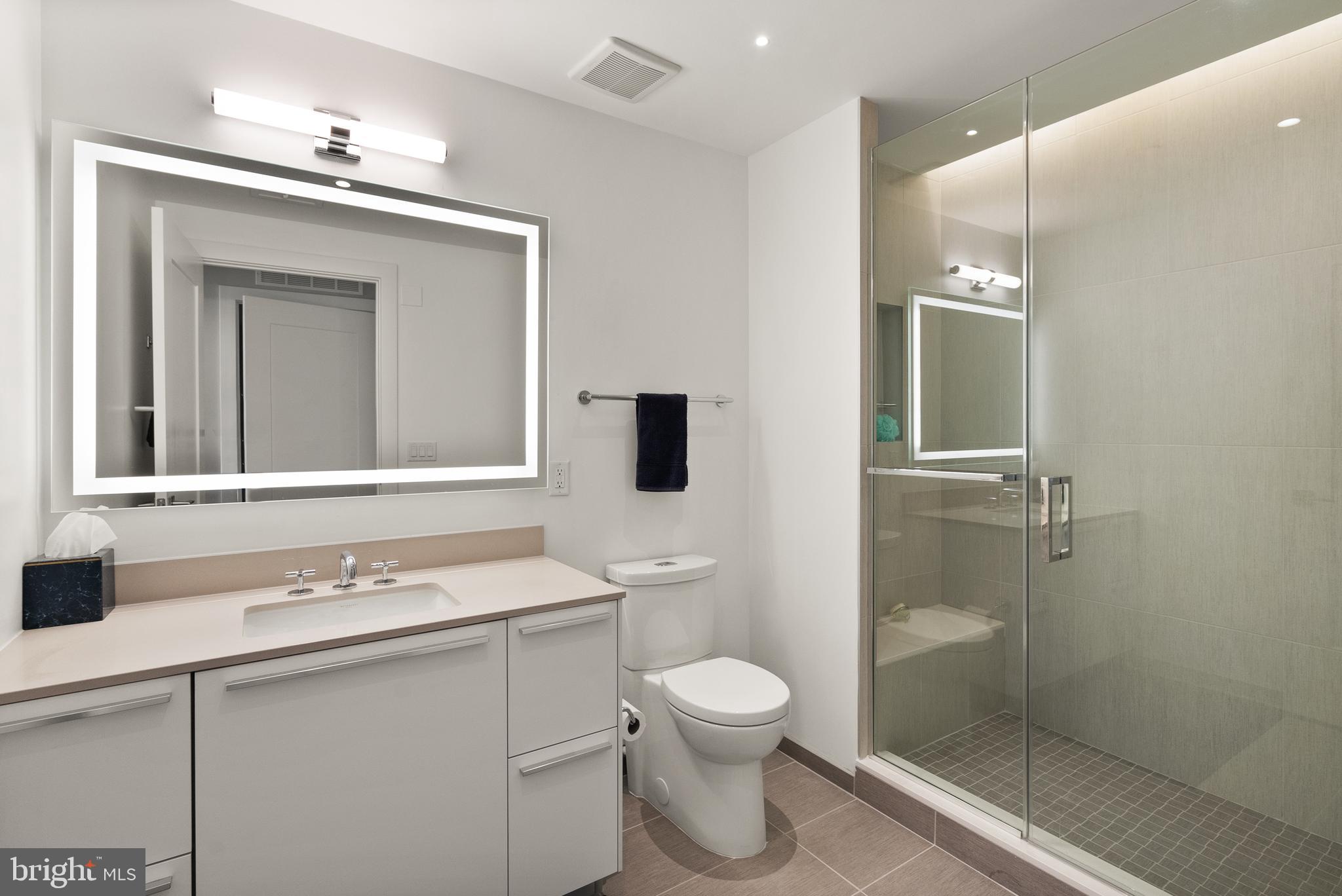 OLD TOWN ALEXANDRIA - Residential