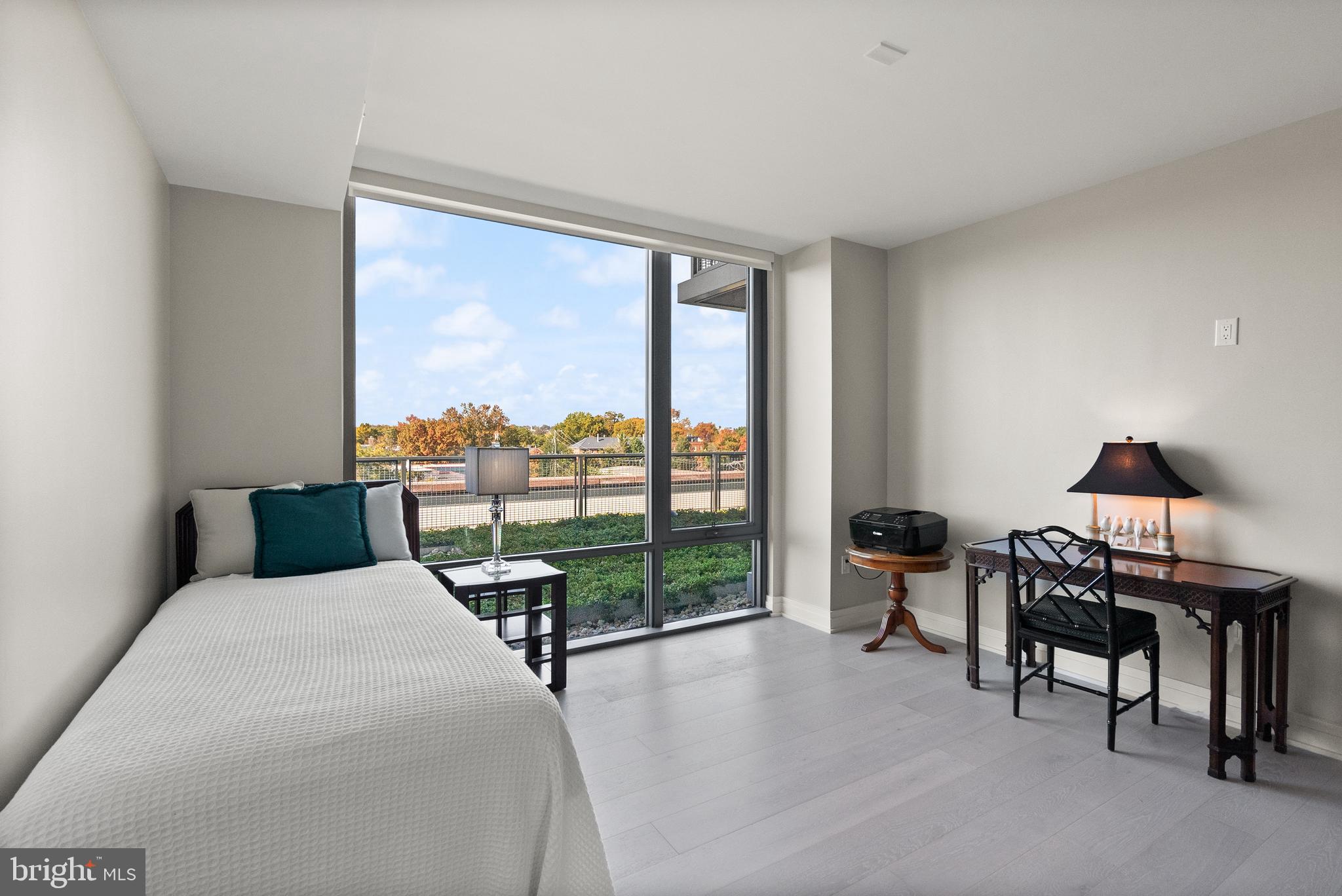 OLD TOWN ALEXANDRIA - Residential