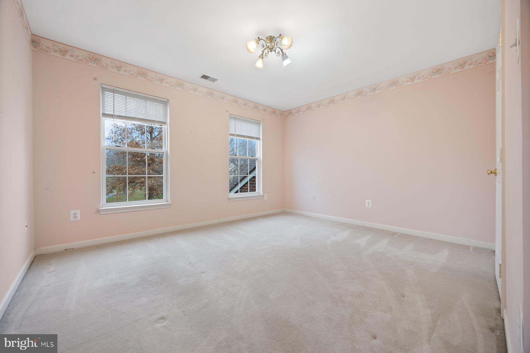 SUMNERS HOLLOW - Residential