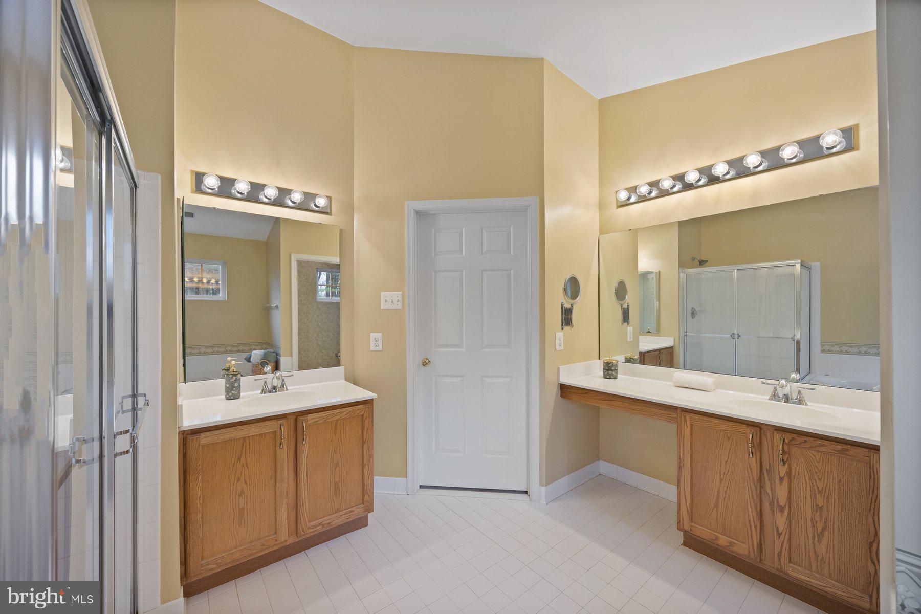 SUMNERS HOLLOW - Residential