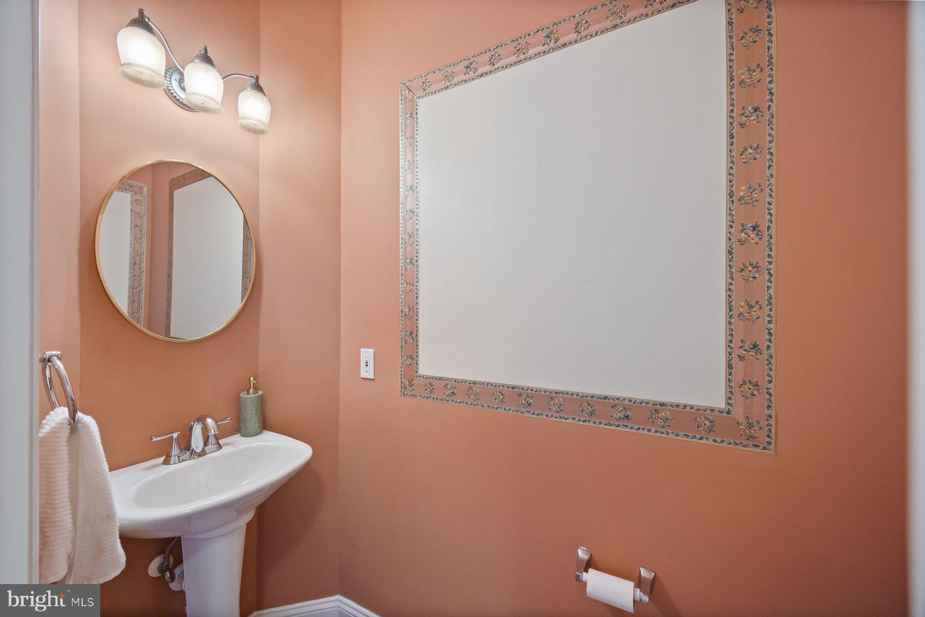 SUMNERS HOLLOW - Residential