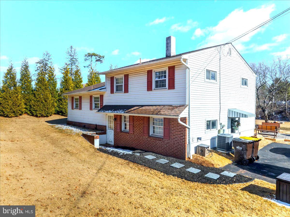 1611 S VALLEY FORGE ROAD