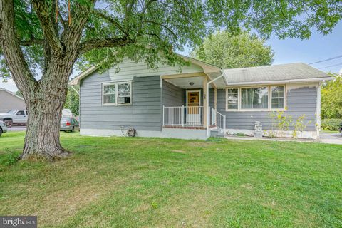 28 MALAGA TERRACE MALAGA NJ 08328