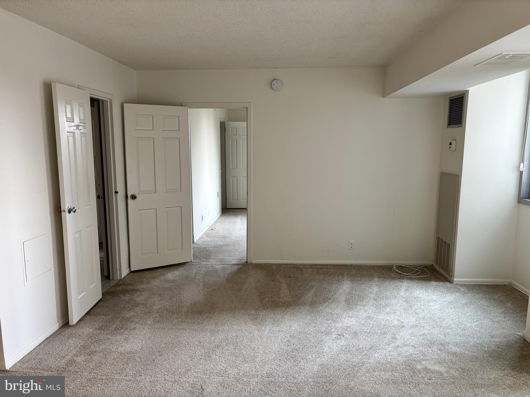 THE ELIZABETH - Residential