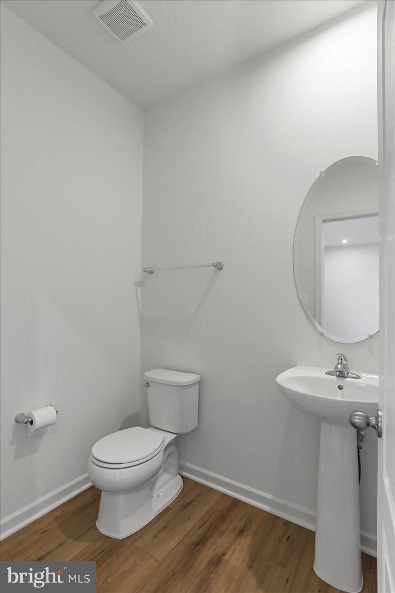 OVERLOOK AT RIVERSIDE TOWNHOMES - Residential