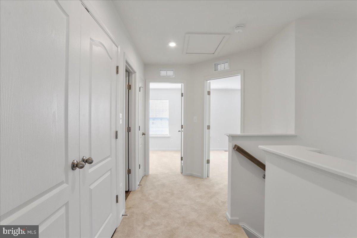 OVERLOOK AT RIVERSIDE TOWNHOMES - Residential