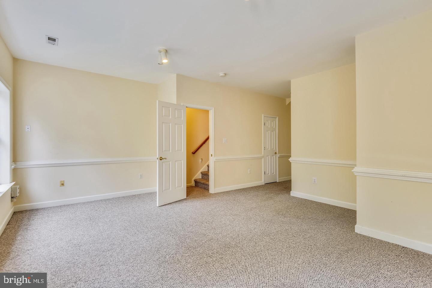 MCNAIR FARMS - Residential Lease