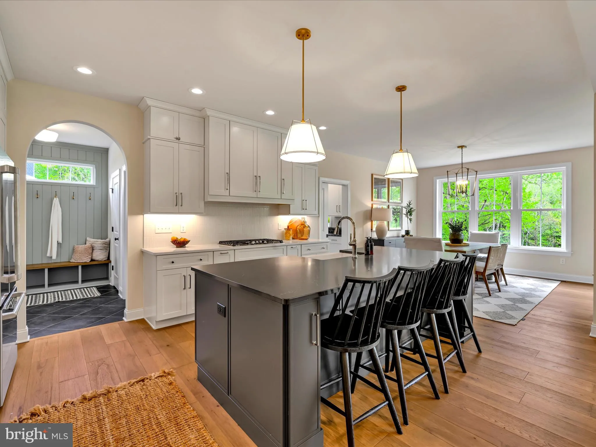 Quarryville, Pennsylvania 17566, United States, 4 Bedrooms Bedrooms, ,4 BathroomsBathrooms,Residential,Pending,110353