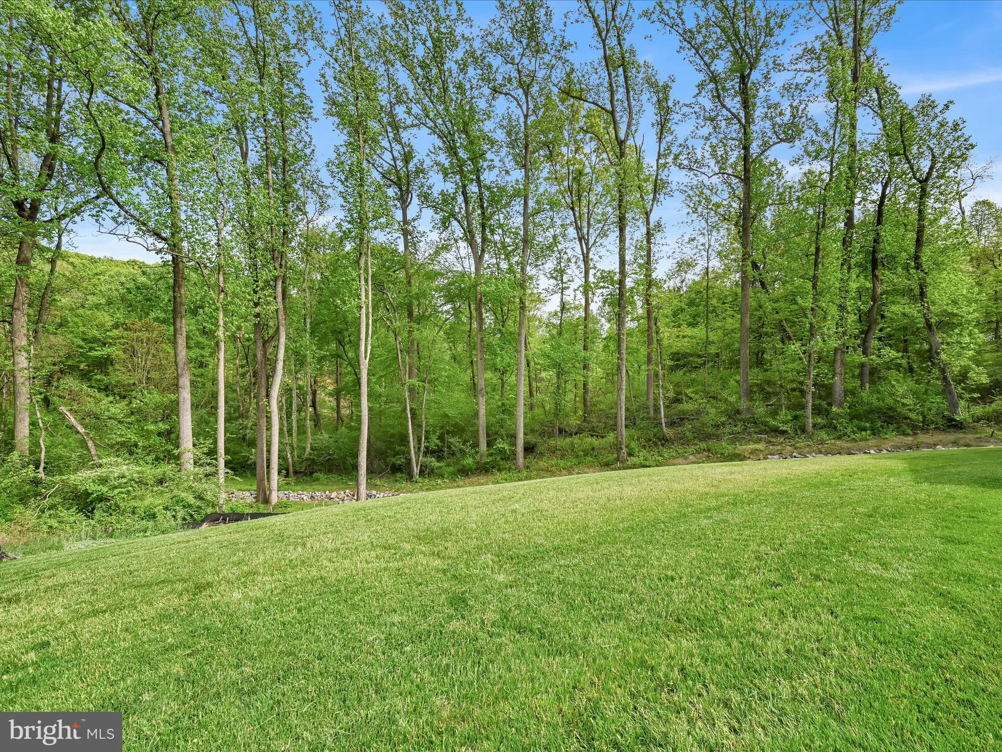 Quarryville, Pennsylvania 17566, United States, 4 Bedrooms Bedrooms, ,4 BathroomsBathrooms,Residential,Pending,110353