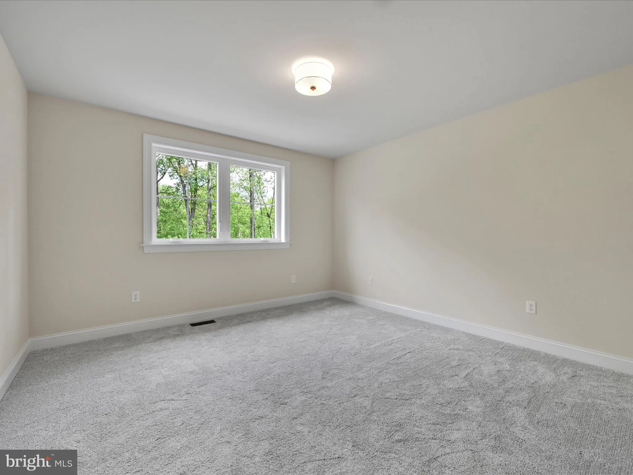 Quarryville, Pennsylvania 17566, United States, 4 Bedrooms Bedrooms, ,4 BathroomsBathrooms,Residential,Pending,110353