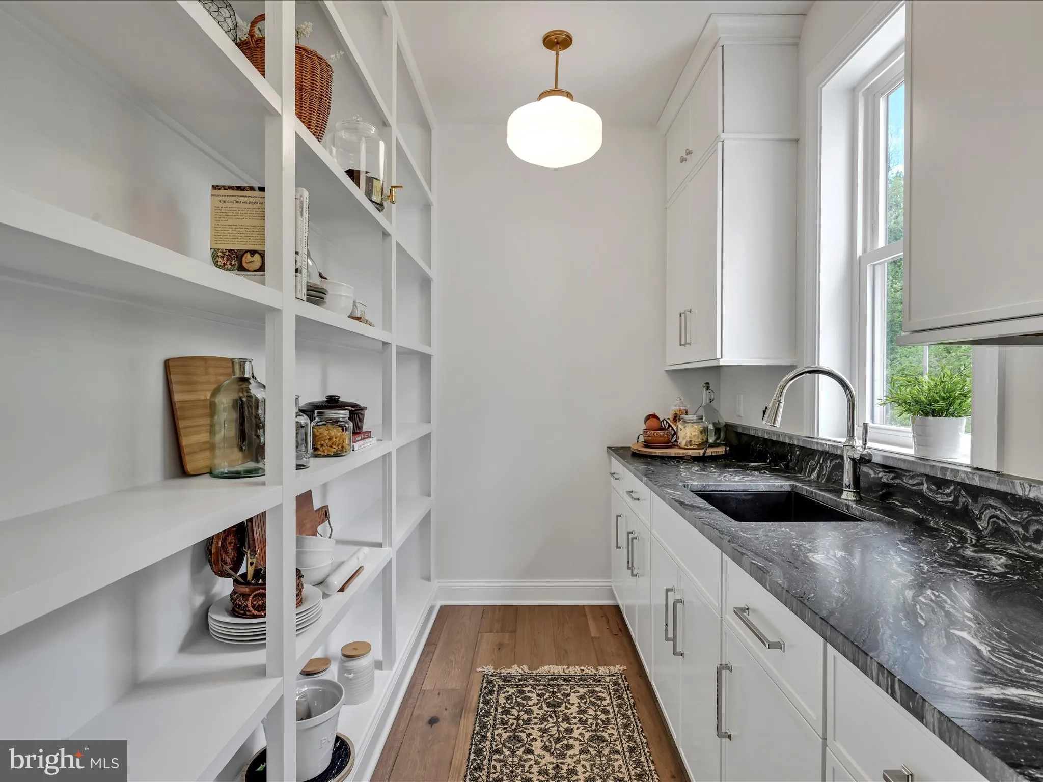 Quarryville, Pennsylvania 17566, United States, 4 Bedrooms Bedrooms, ,4 BathroomsBathrooms,Residential,Pending,110353