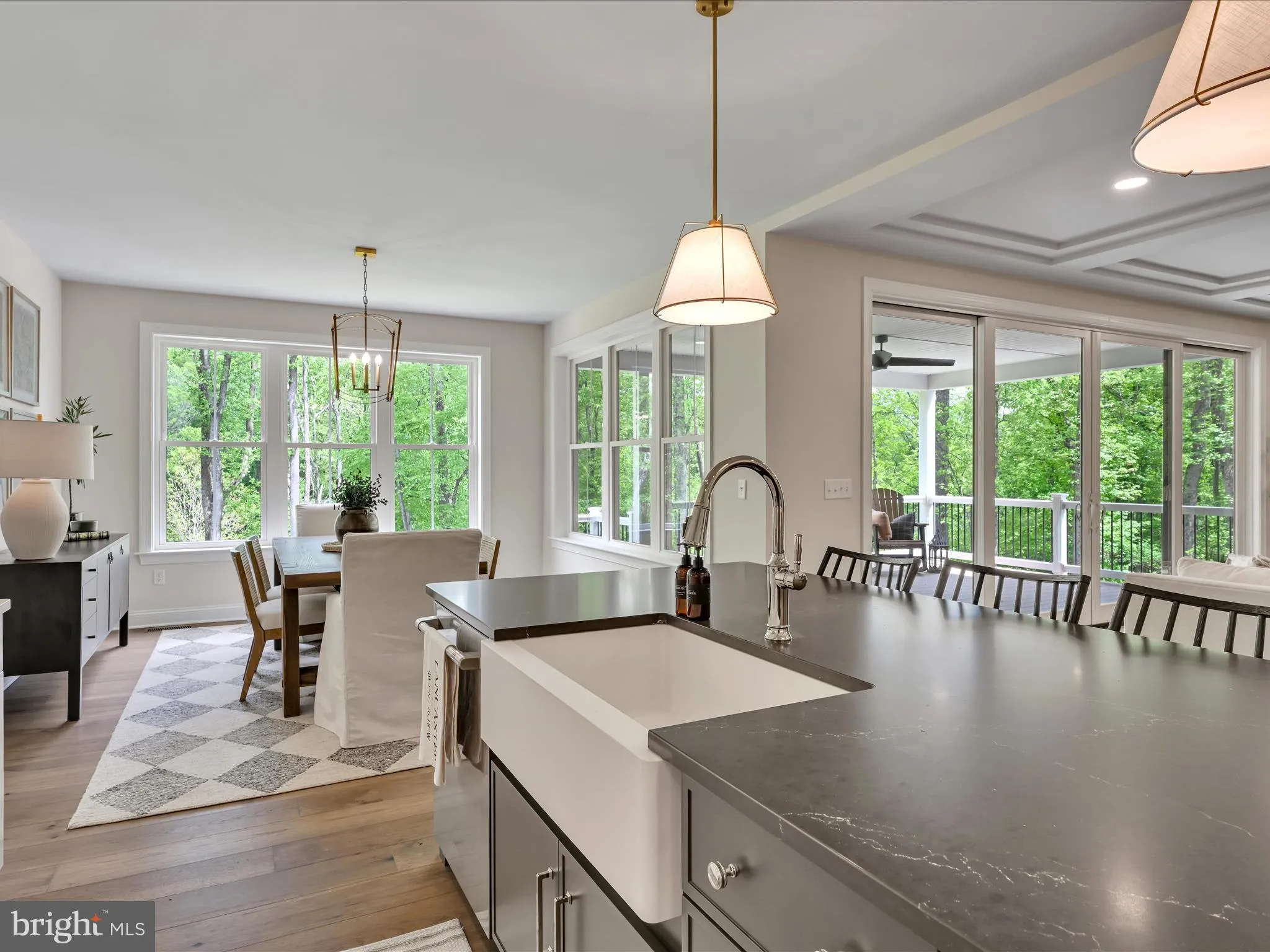 Quarryville, Pennsylvania 17566, United States, 4 Bedrooms Bedrooms, ,4 BathroomsBathrooms,Residential,Pending,110353