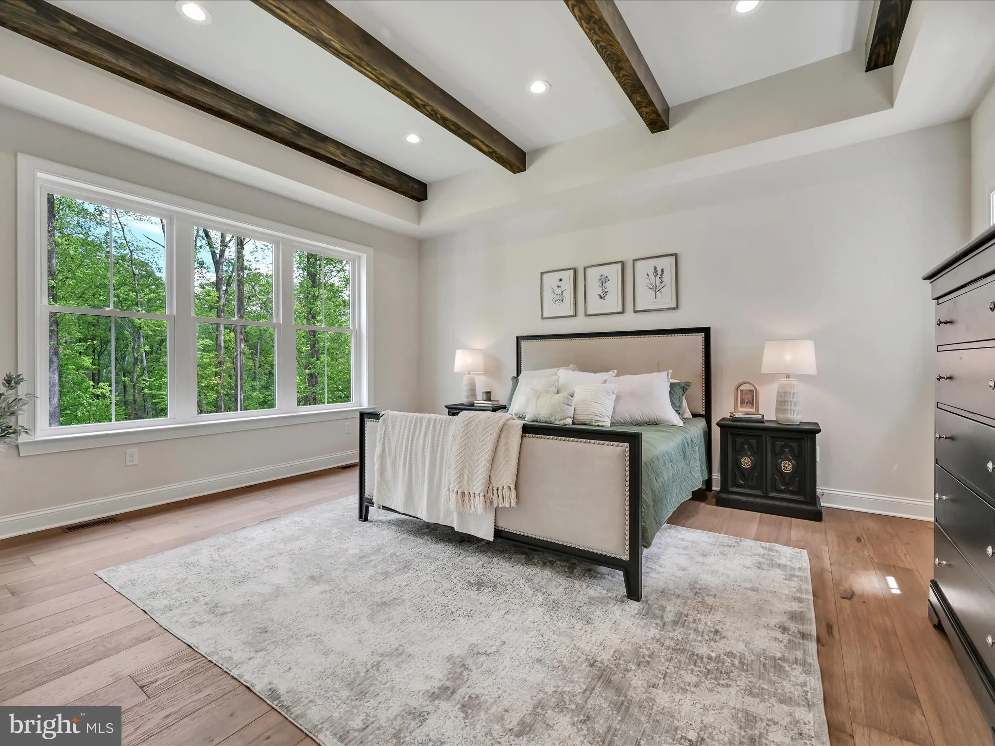 Quarryville, Pennsylvania 17566, United States, 4 Bedrooms Bedrooms, ,4 BathroomsBathrooms,Residential,Pending,110353