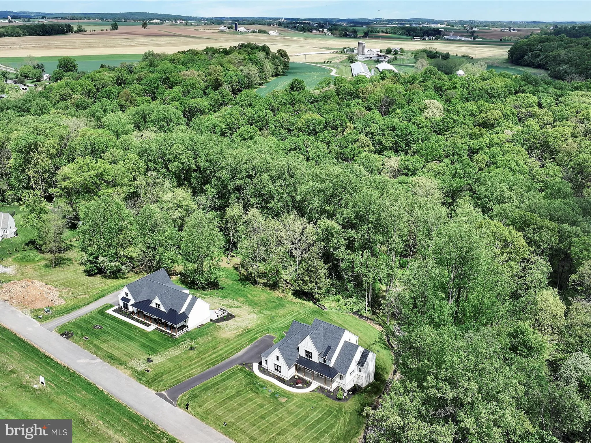 Quarryville, Pennsylvania 17566, United States, 4 Bedrooms Bedrooms, ,4 BathroomsBathrooms,Residential,Pending,110353