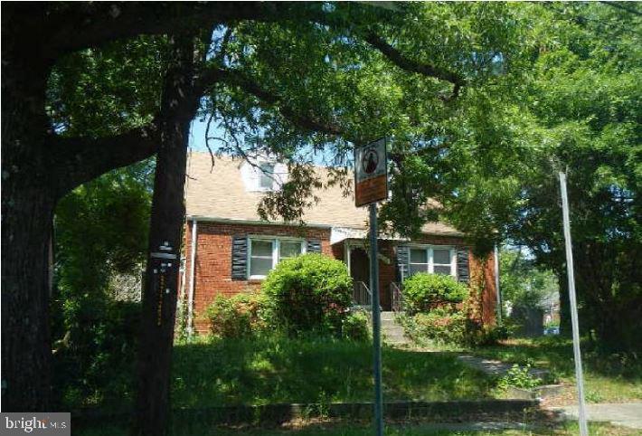 RIVERDALE - Residential