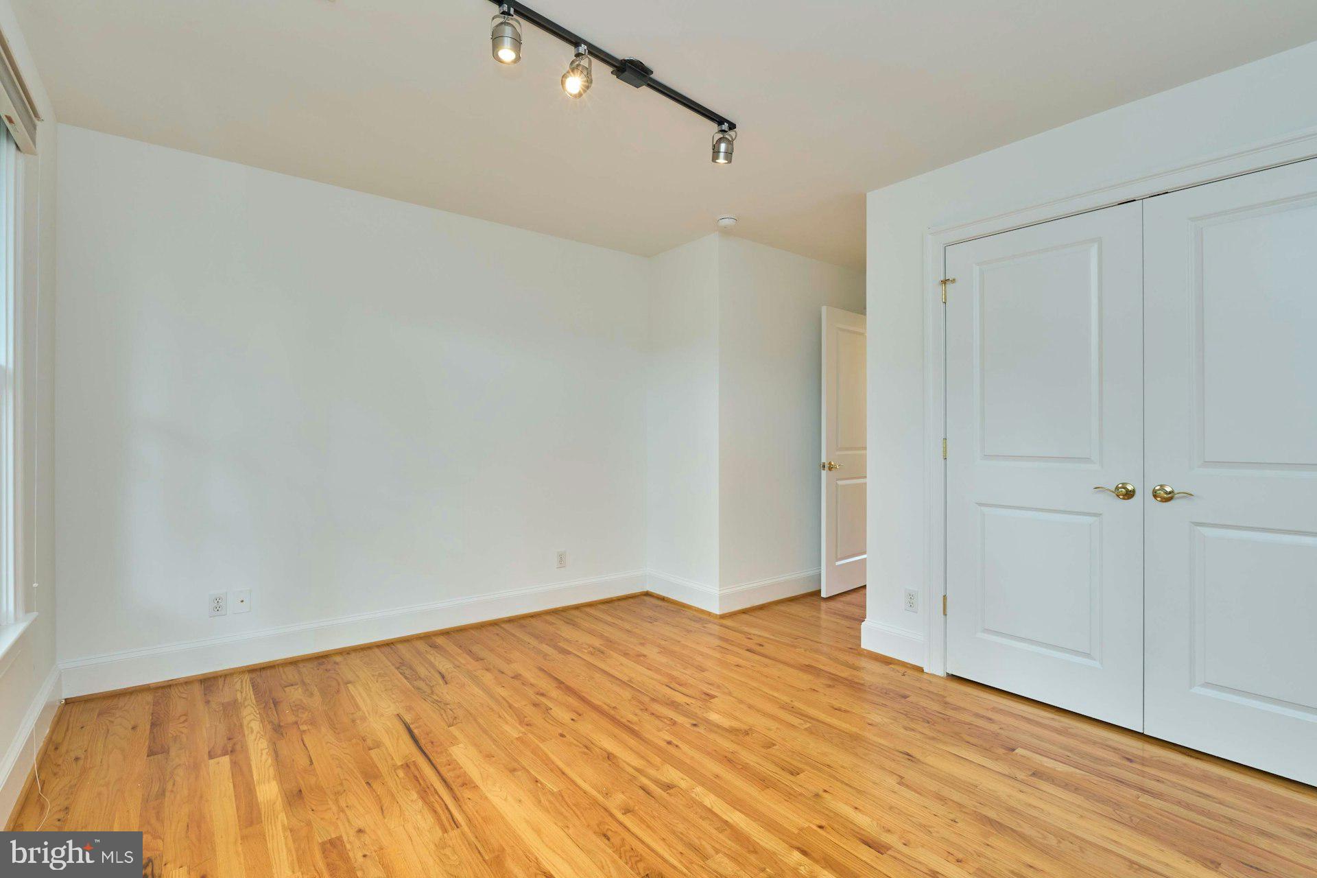 BALLSTON - Residential