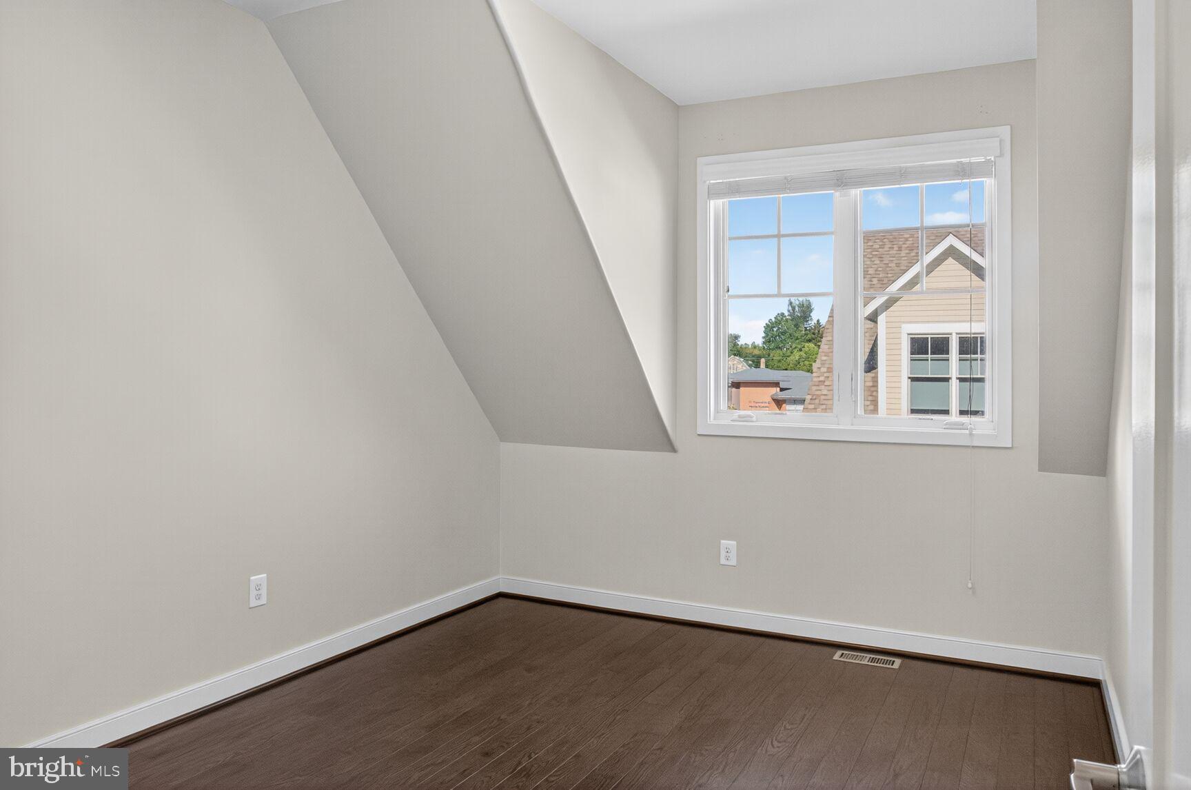 CHELSEA HEIGHTS - Residential