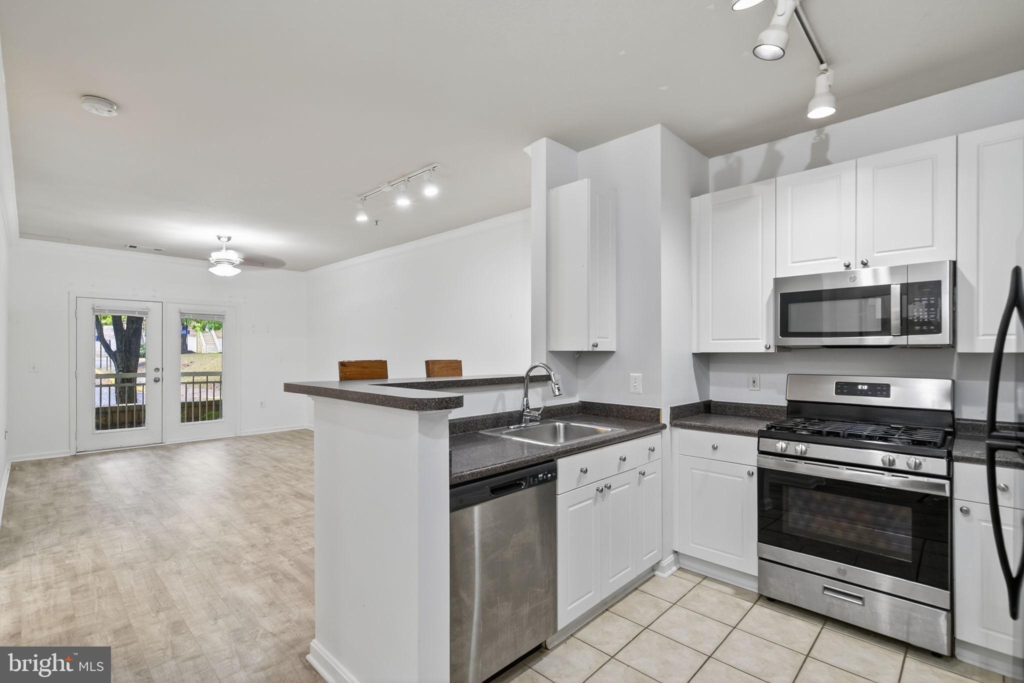 9490 VIRGINIA CENTER BOULEVARD 127
