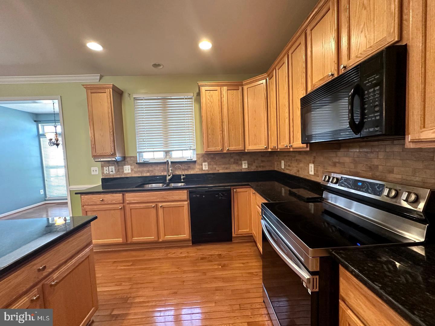 LORTON VALLEY NORTH - Residential Lease