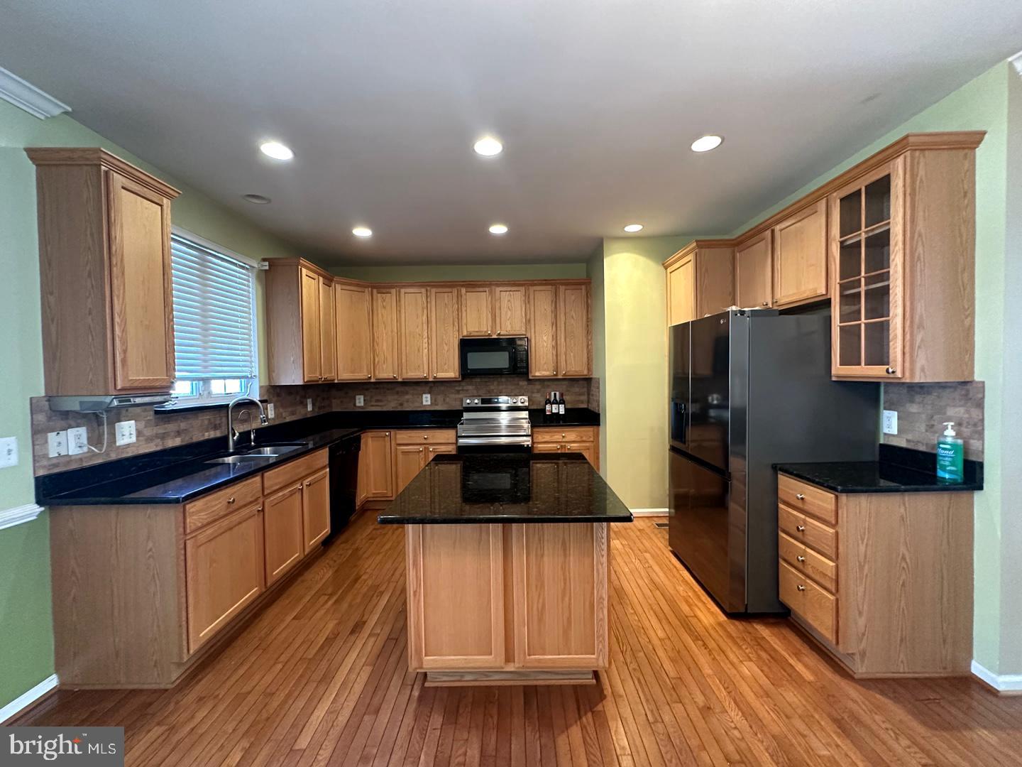 LORTON VALLEY NORTH - Residential Lease