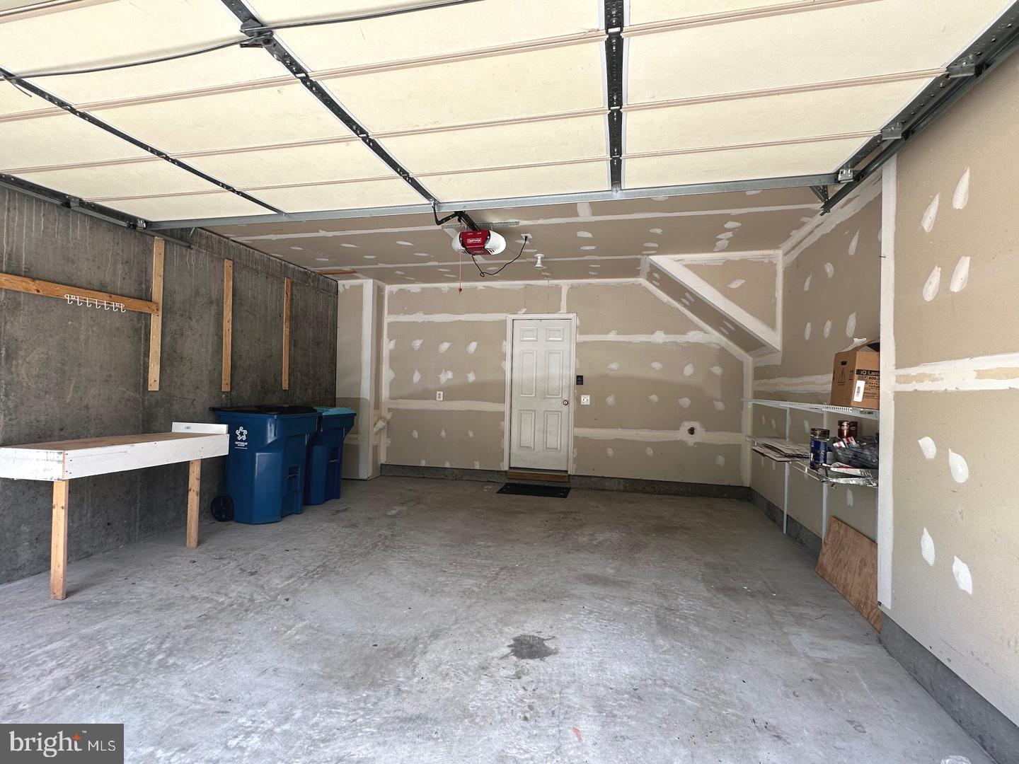 LORTON VALLEY NORTH - Residential Lease