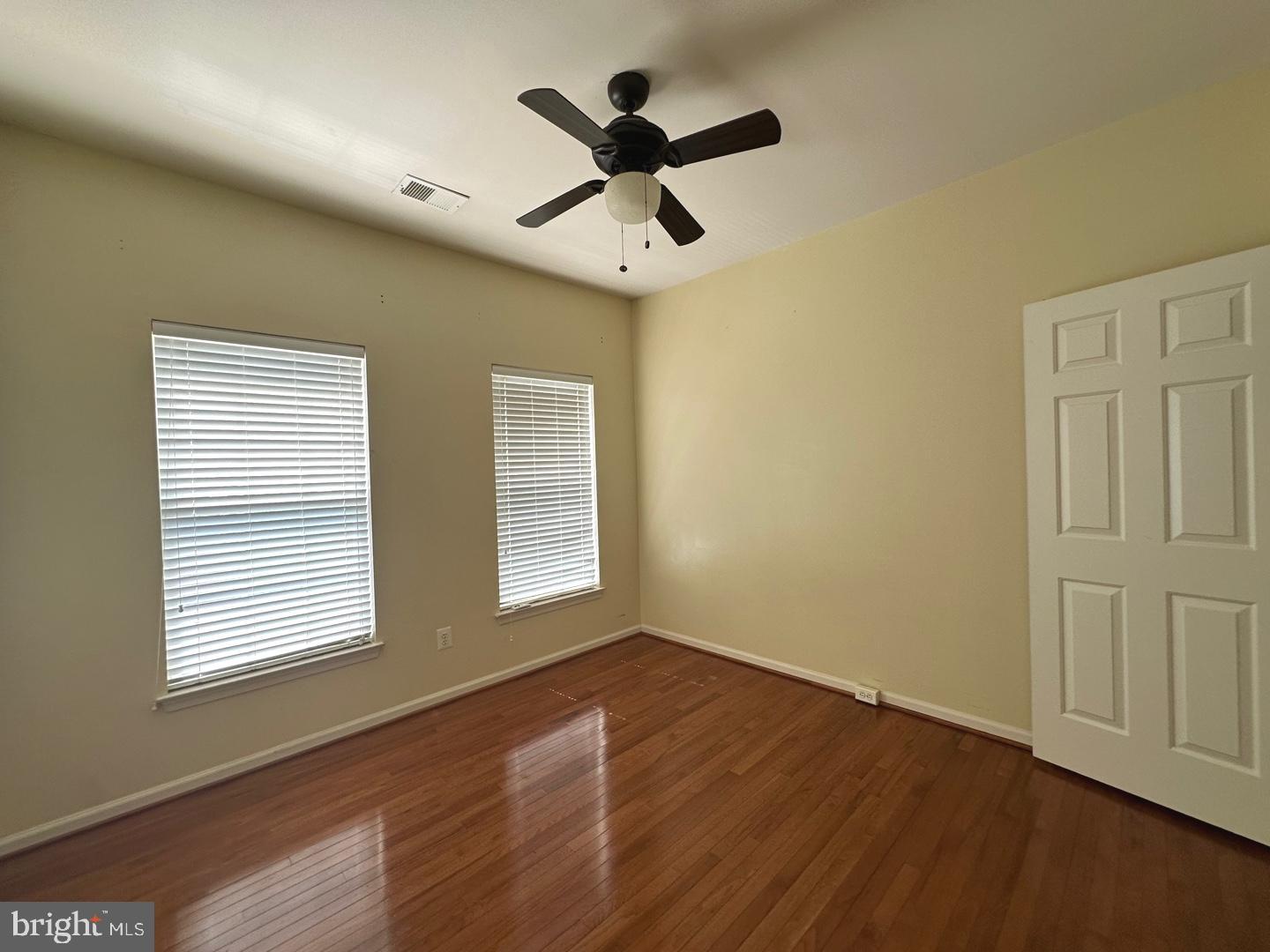 LORTON VALLEY NORTH - Residential Lease