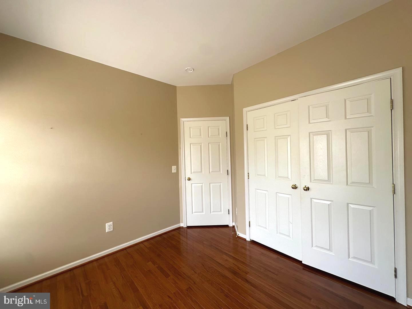 LORTON VALLEY NORTH - Residential Lease