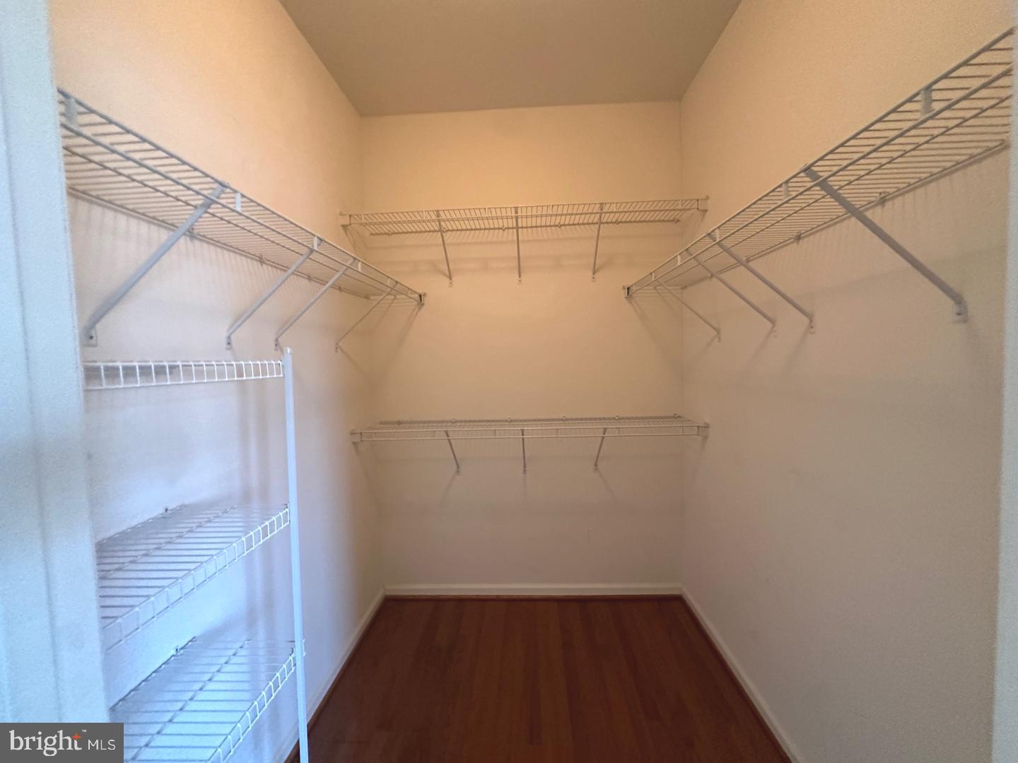 LORTON VALLEY NORTH - Residential Lease